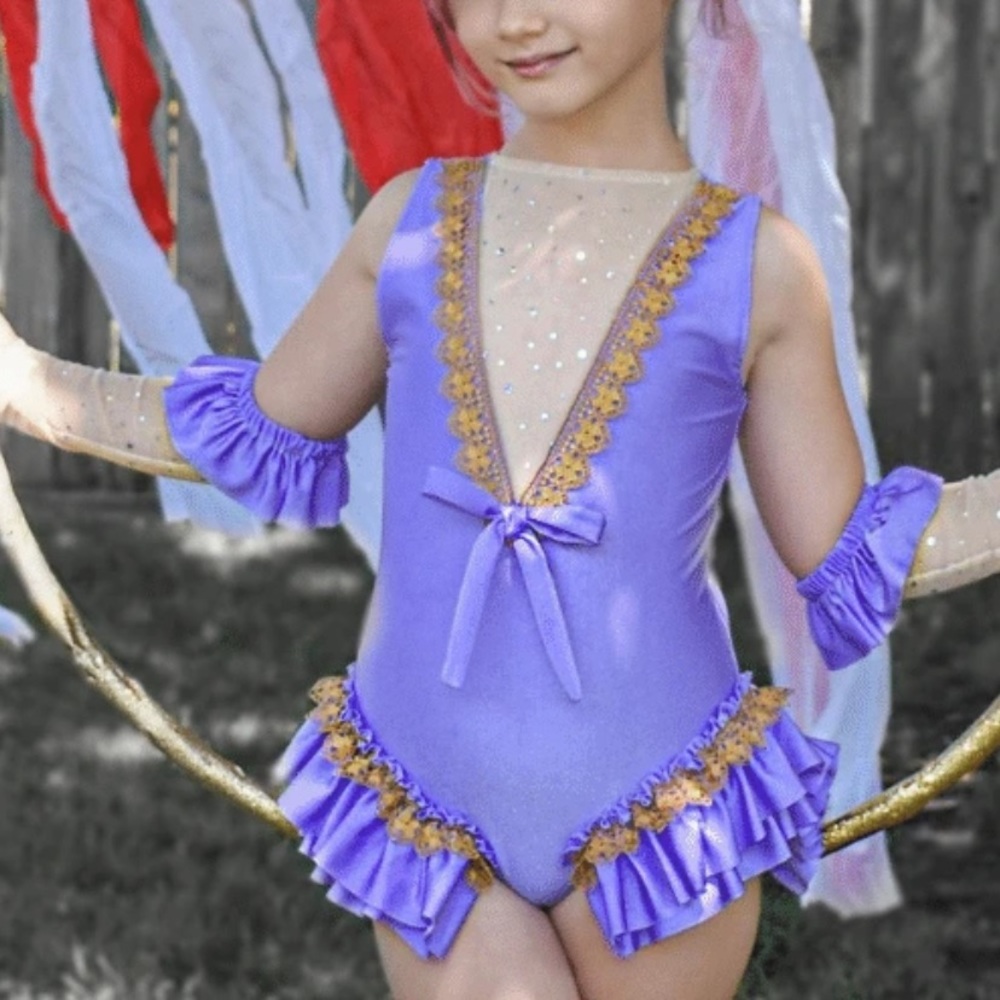 Not for sale DISO!!!! Size 5T for Halloween for my little girl